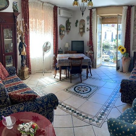 陶尔米纳Casa Antica Savoia公寓 外观 照片
