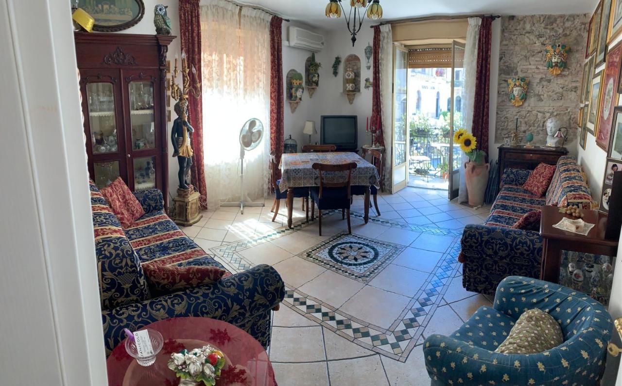 陶尔米纳Casa Antica Savoia公寓 外观 照片
