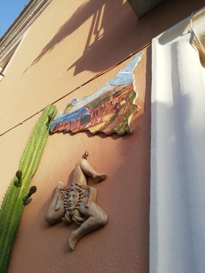 陶尔米纳Casa Antica Savoia公寓 外观 照片