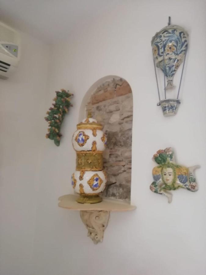 陶尔米纳Casa Antica Savoia公寓 外观 照片
